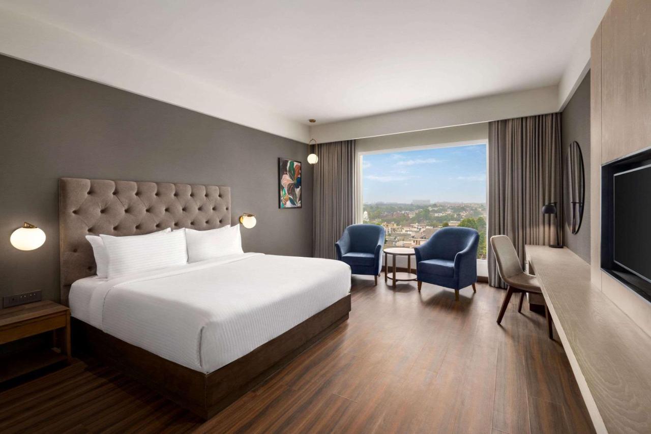 Wyndham Chandigarh Mohali Exterior foto